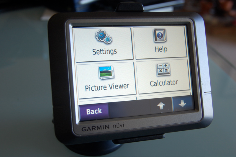Illustration for article titled First Garmin Nuvi 200 GPS Review: Barebones, Fast, Capable